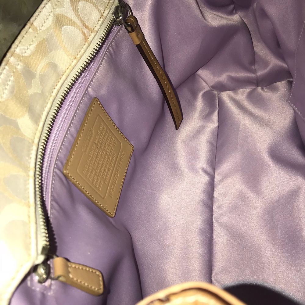 Coach Handbag - Picture 6 of 7